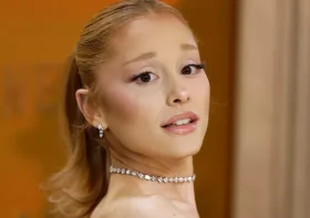 Ariana Grande fans floored by star's major image change as Wicked era ends