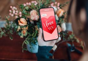 Last minute and affordable Valentine's gifts that can arrive by tomorrow for him and for her